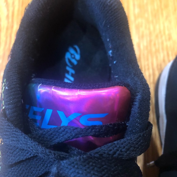 Heelys-kids size 3 - Picture 9 of 13
